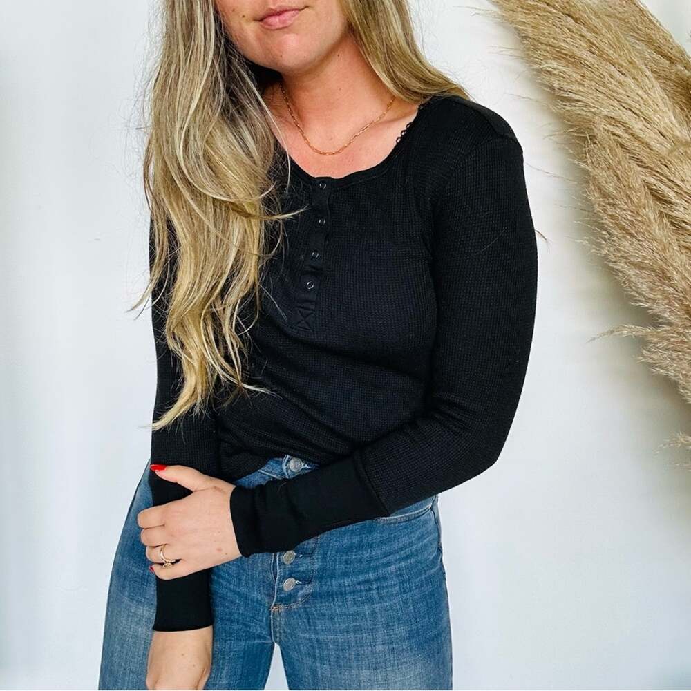 ANTHROPOLOGIE SPLENDID Black Waffle Knit Thermal Long Sleeve Tee Shirt Top M